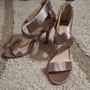 Jacqueline Ferrar Metallic Taupe Heels 7.5M